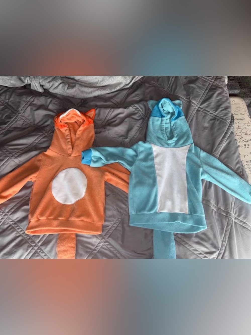 3t Bingo and Bluey hoodies with tails